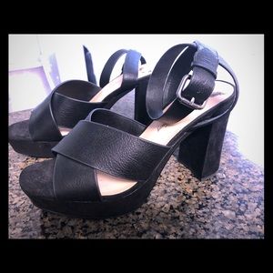 Platform sandals